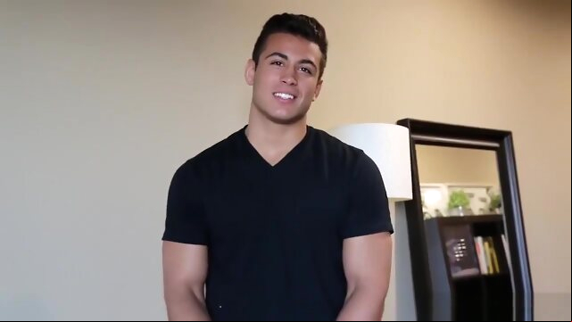 Taylor Shift 1 gay porno hd  solo male 